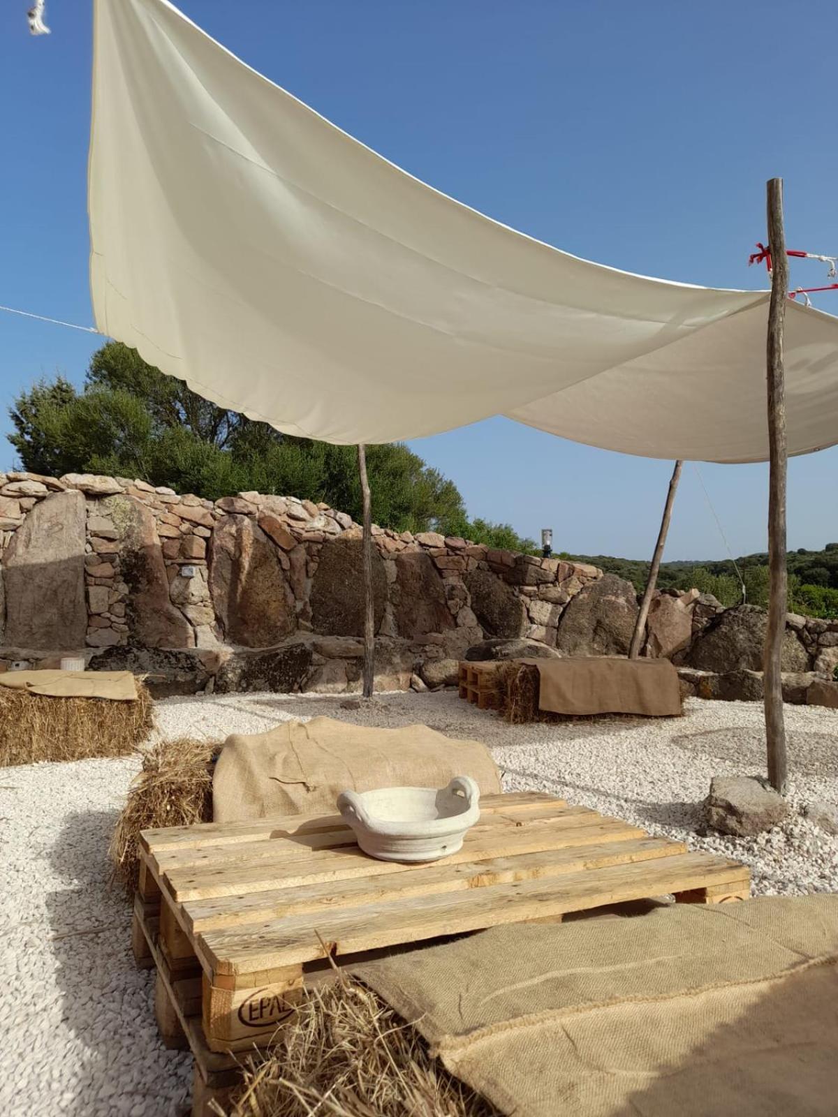 Hotel Pasare Glamping_Anglonaruralexperience Perfugas Exterior foto