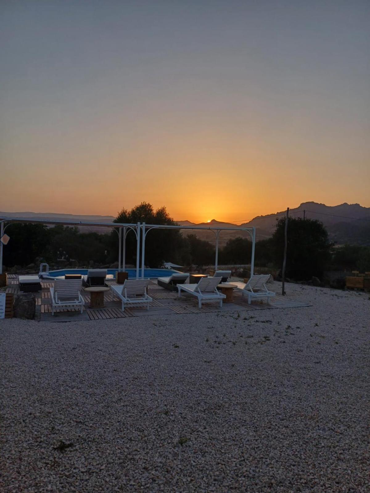 Hotel Pasare Glamping_Anglonaruralexperience Perfugas Exterior foto